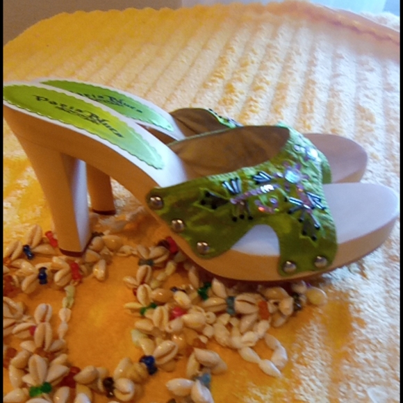 Paris Blue's shoes - Picture 5 of 7